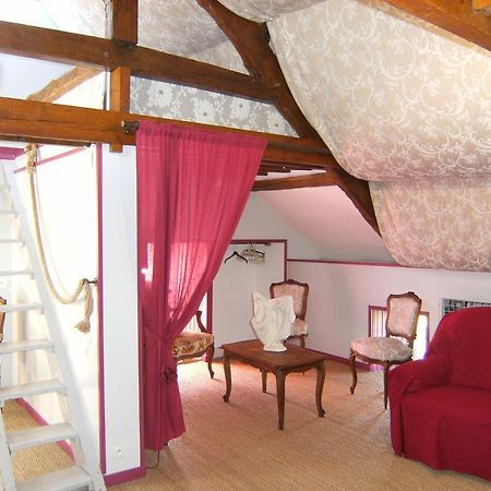 Bed and Breakfast Le Relais Du Mont Chauve Caumont-Sur-Aure Экстерьер фото