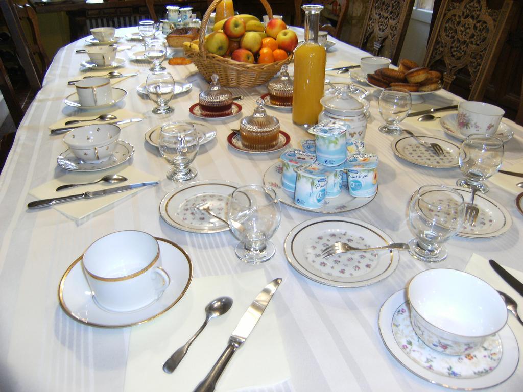 Bed and Breakfast Le Relais Du Mont Chauve Caumont-Sur-Aure Экстерьер фото
