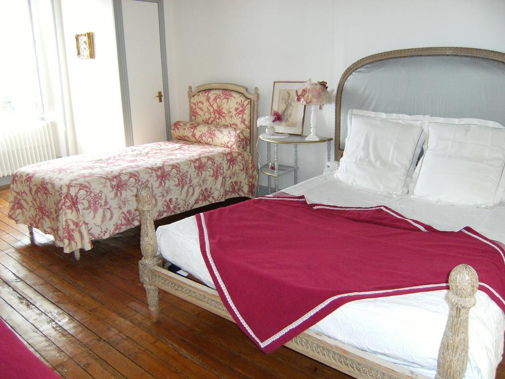 Bed and Breakfast Le Relais Du Mont Chauve Caumont-Sur-Aure Номер фото