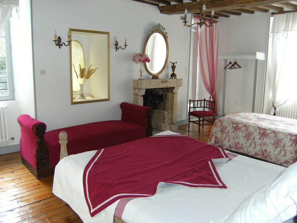 Bed and Breakfast Le Relais Du Mont Chauve Caumont-Sur-Aure Номер фото
