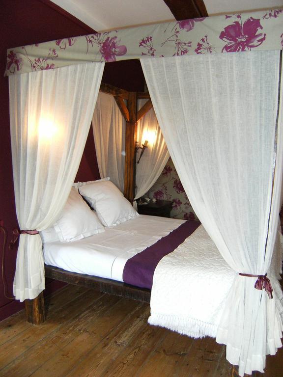 Bed and Breakfast Le Relais Du Mont Chauve Caumont-Sur-Aure Номер фото