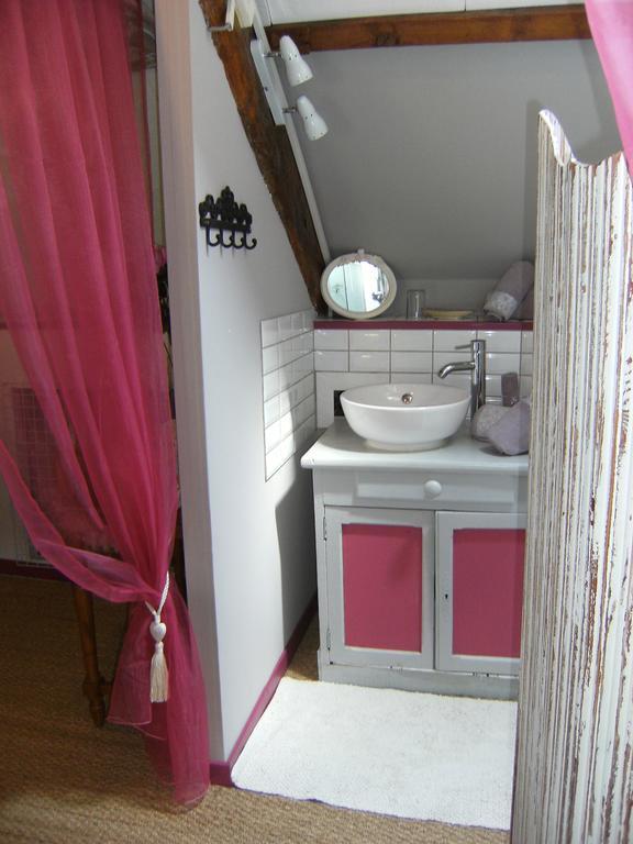 Bed and Breakfast Le Relais Du Mont Chauve Caumont-Sur-Aure Номер фото