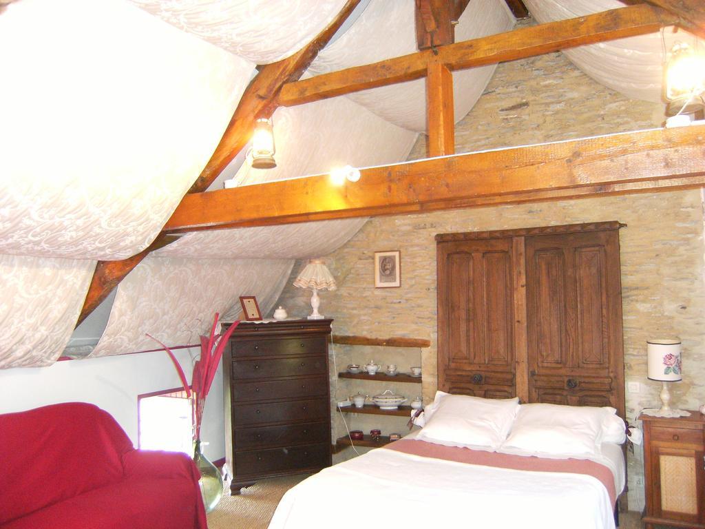 Bed and Breakfast Le Relais Du Mont Chauve Caumont-Sur-Aure Номер фото