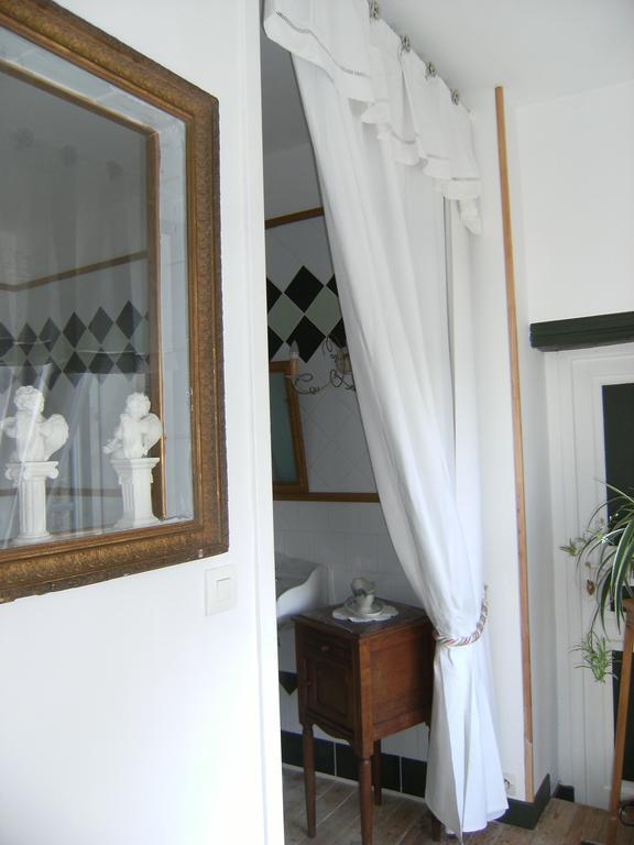 Bed and Breakfast Le Relais Du Mont Chauve Caumont-Sur-Aure Экстерьер фото