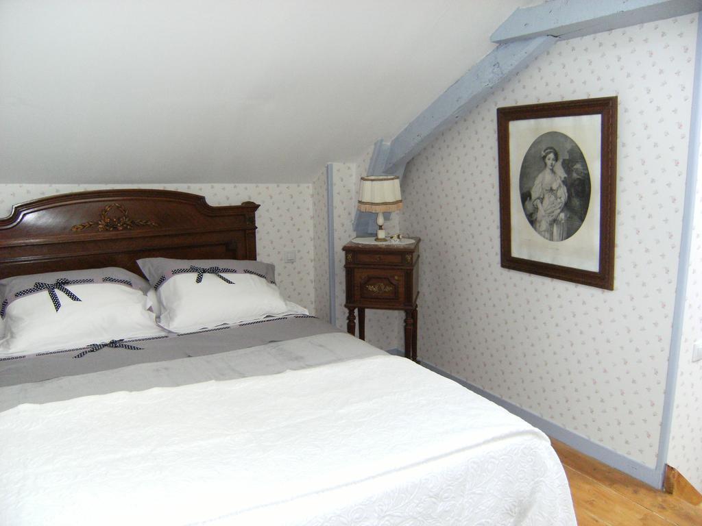 Bed and Breakfast Le Relais Du Mont Chauve Caumont-Sur-Aure Экстерьер фото